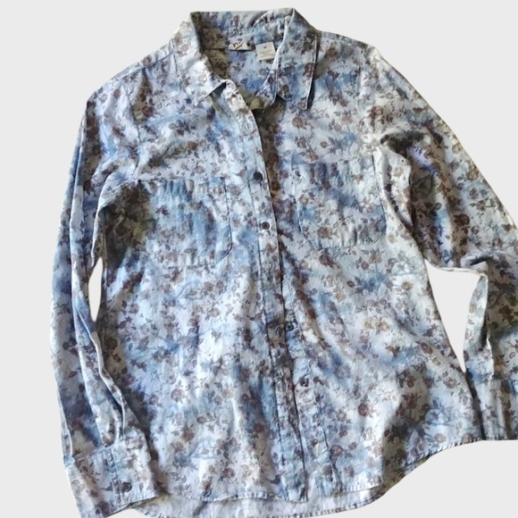Summery Sky Soft Shirt - Picture 6 of 9